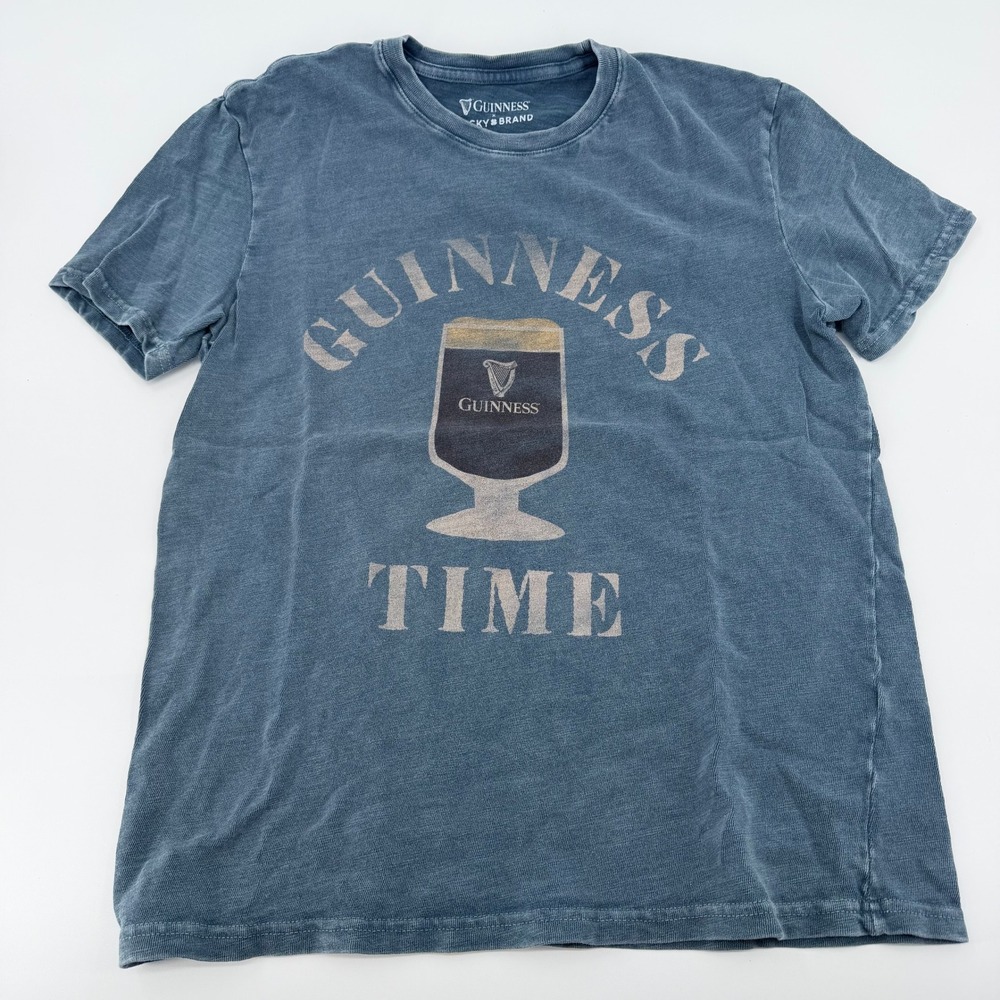 Lucky Brand Guinness Time Graphic T-Shirt‎ Mens Medium Faded Blue Short Sleeve